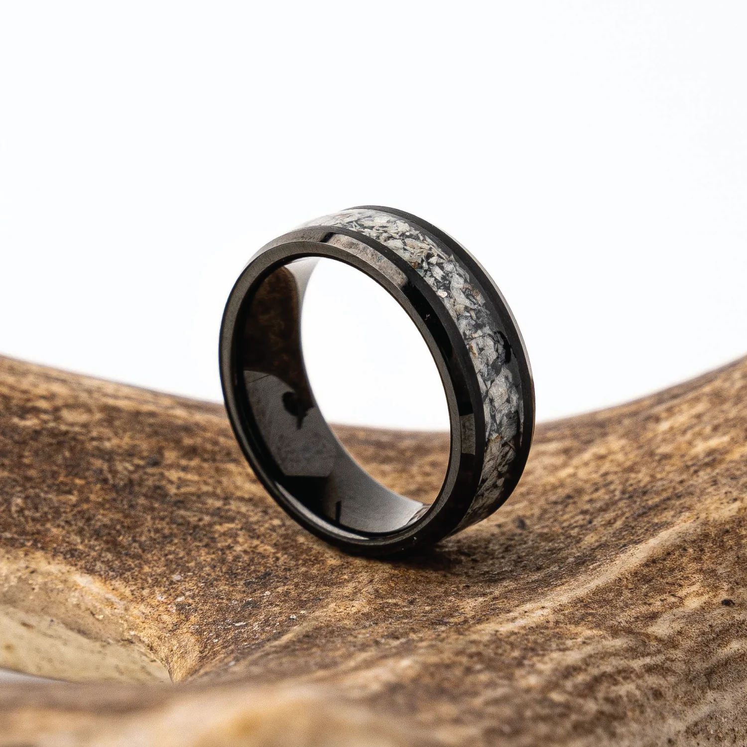 Deer Antler Single Barrel Ring - Image 3