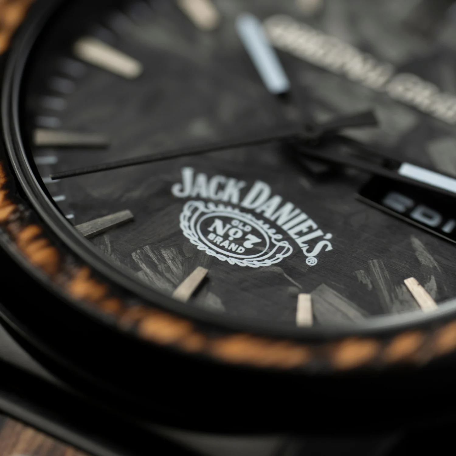 Jack Daniel's Charred Oak Barrel 42mm - Image 6