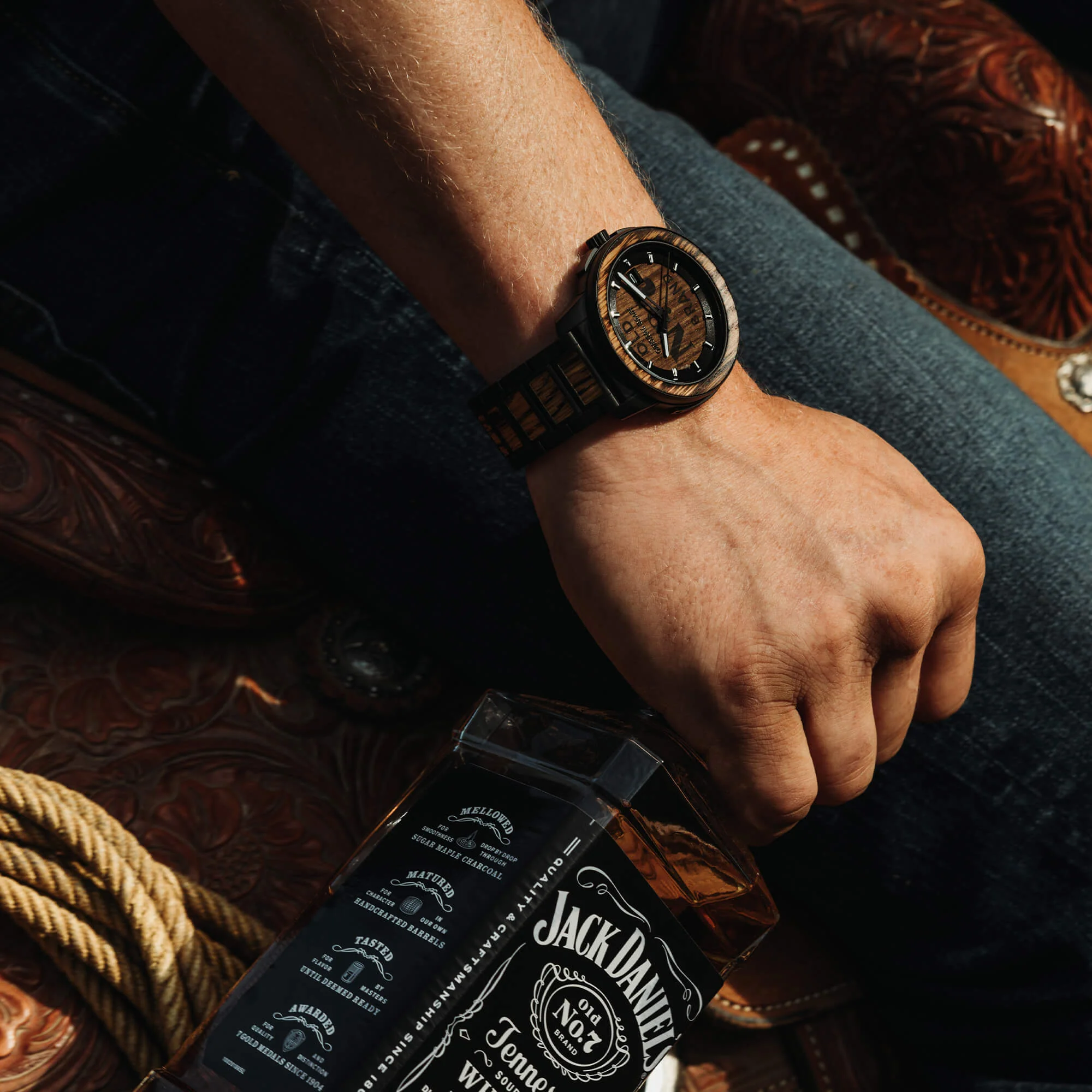 Jack Daniel's Charred Oak Barrel 46mm - Image 6