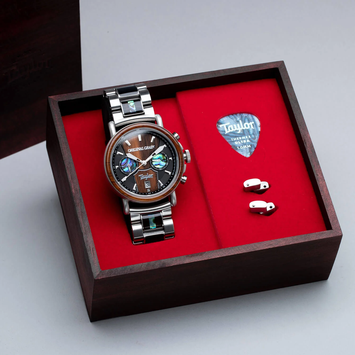 Limited Edition Cameroon Ebony Taylor Guitar Stainless Steel Chrono 44mm - Image 6