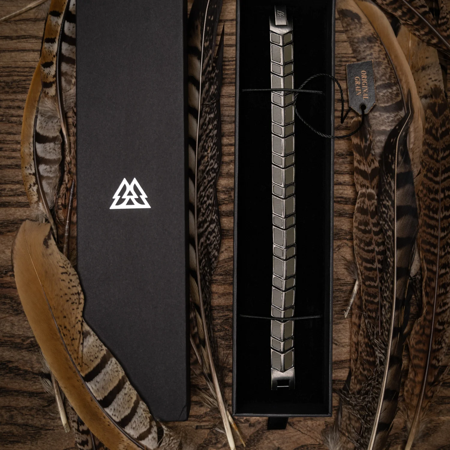 Military Stonewashed Arrow Bracelet - Image 5