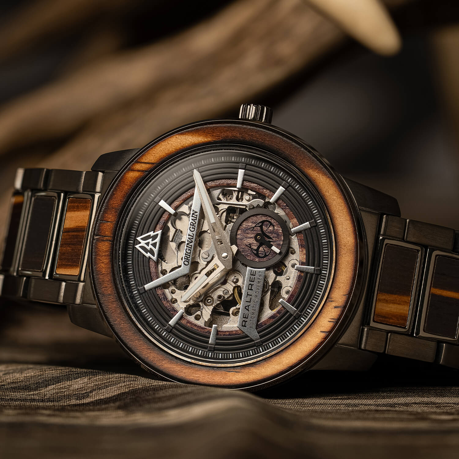 Realtree Charred Pine Barrel 44mm Automatic - Image 2