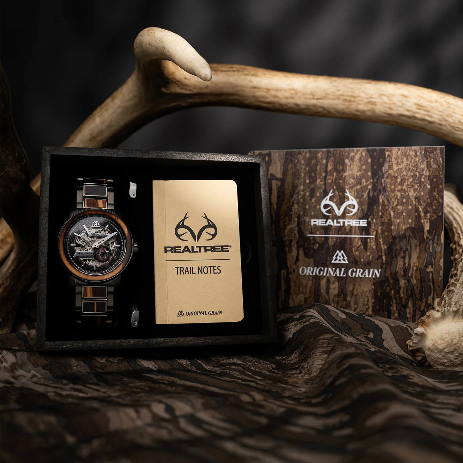 Realtree Charred Pine Barrel 44mm Automatic - Image 5