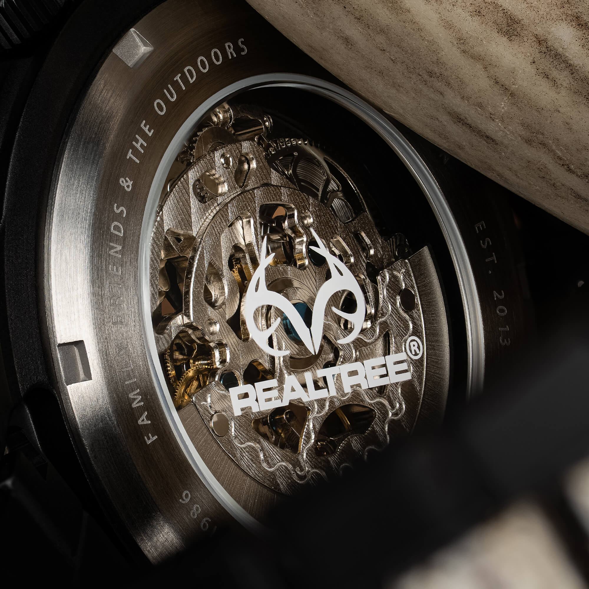 Realtree APX Rugged Automatic 44mm - Image 5