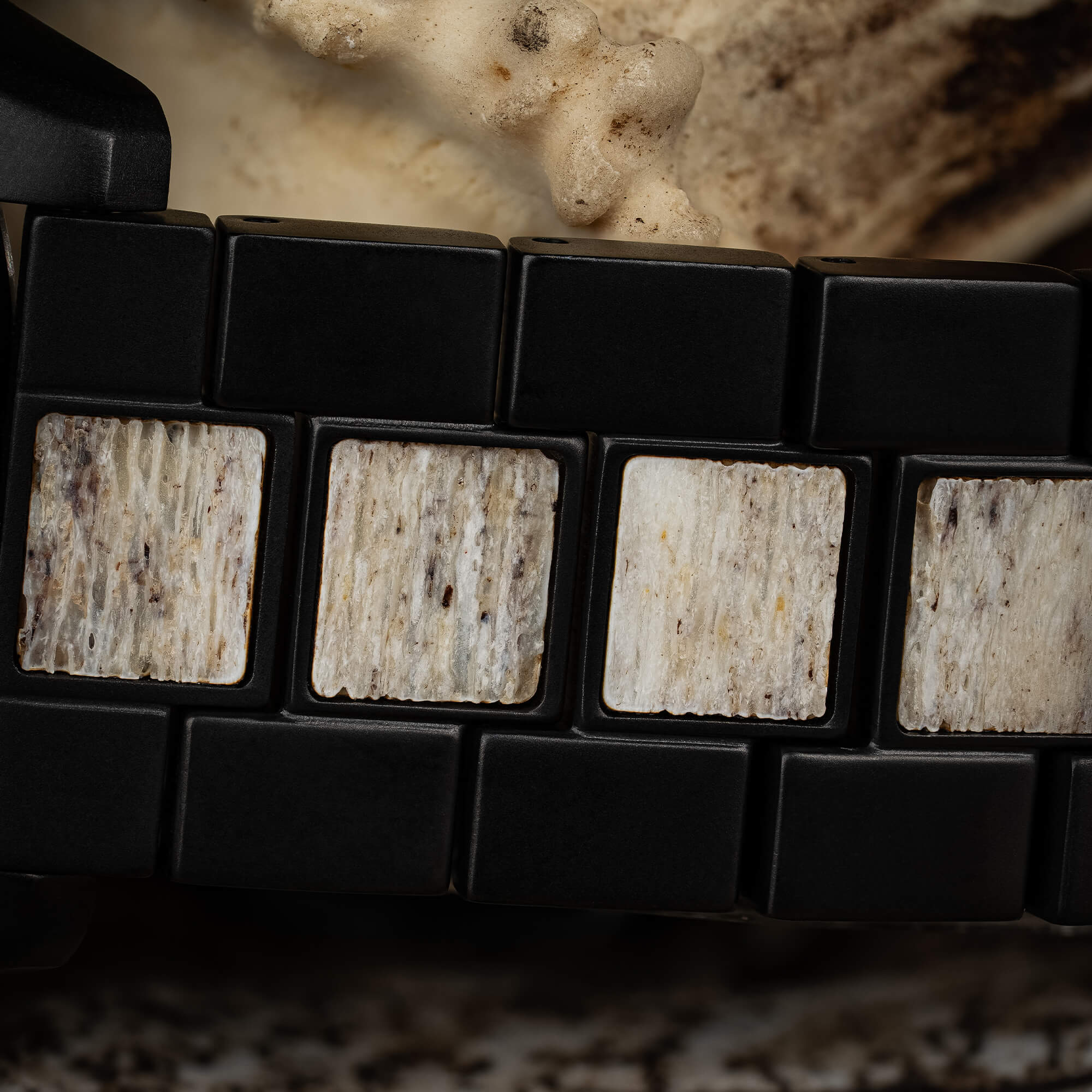 Realtree APX Rugged Automatic 44mm - Image 7