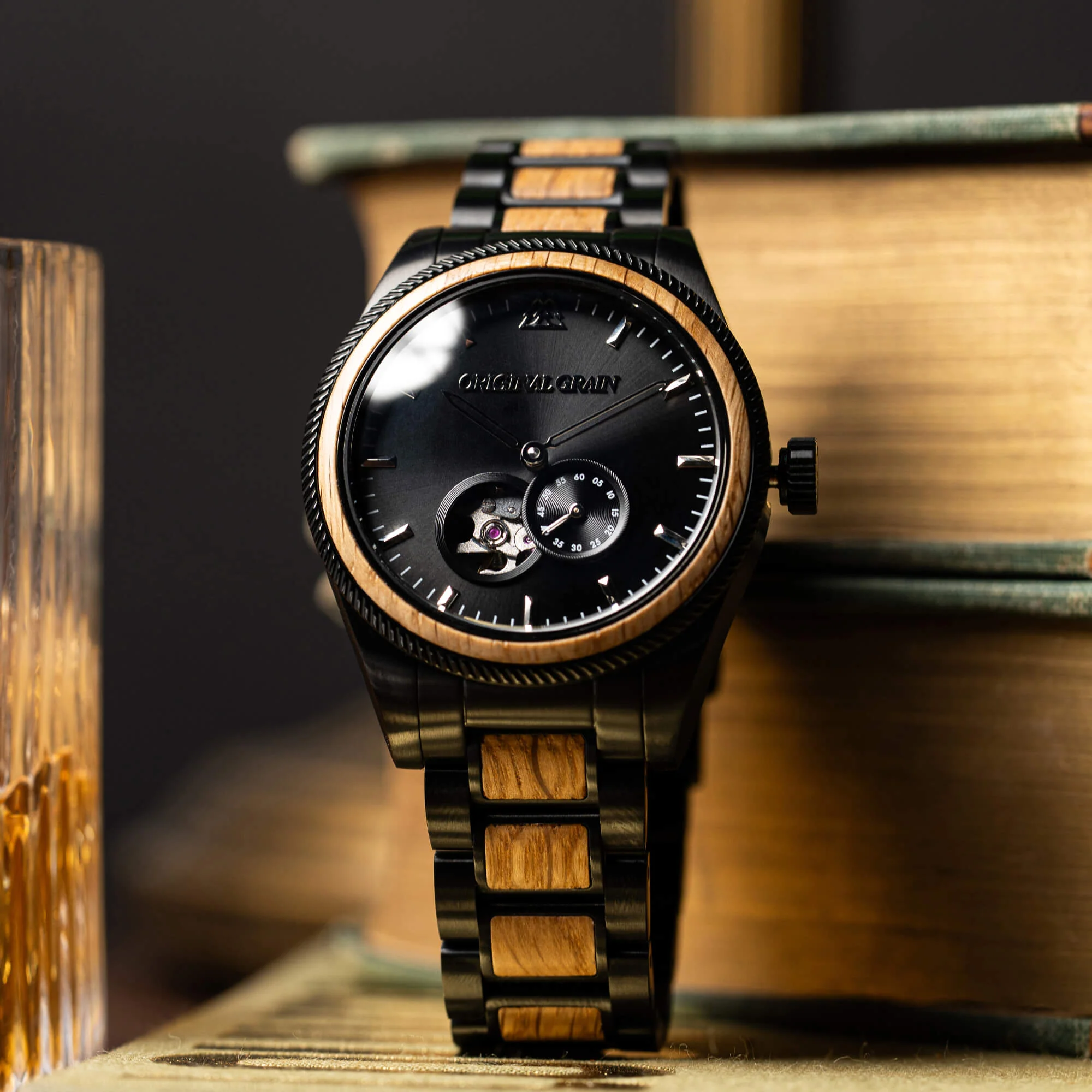 Vintage Auto Whiskey Black 40mm - Image 4